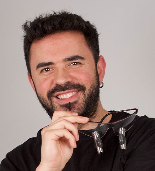Mustafa Kayacan Restoratif Diş Tedavisi