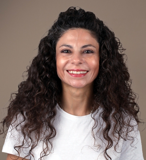 Başak Öztemel Mund-, Kiefer- und Gesichtschirurg