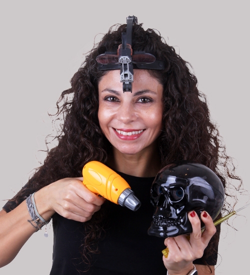 Başak Öztemel Mund-, Kiefer- und Gesichtschirurg